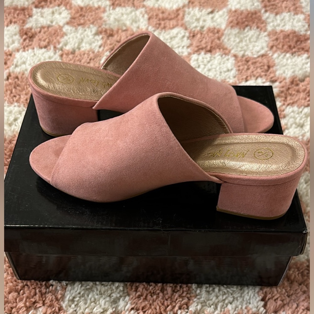 brand new pink mules